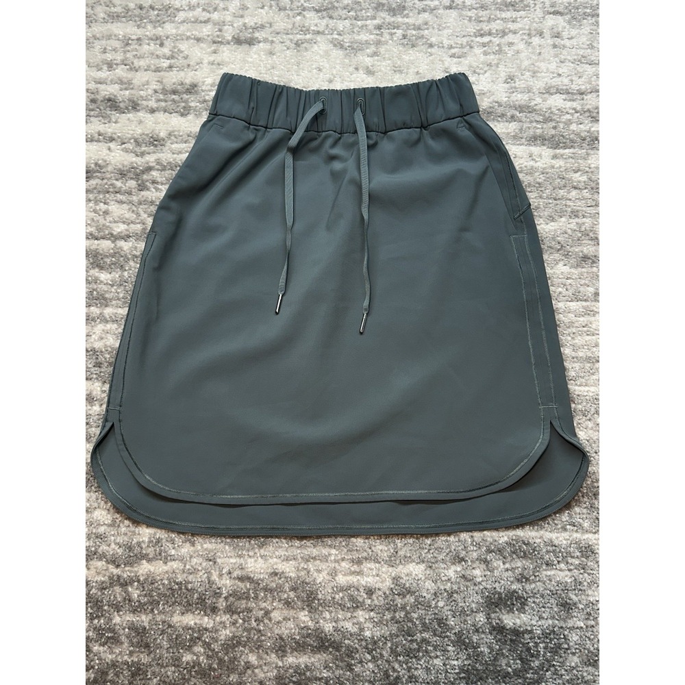 Lululemon On The Fly Skirt Size 4 Drawstring Pockets Athletic Travel Casual - Picture 2 of 11